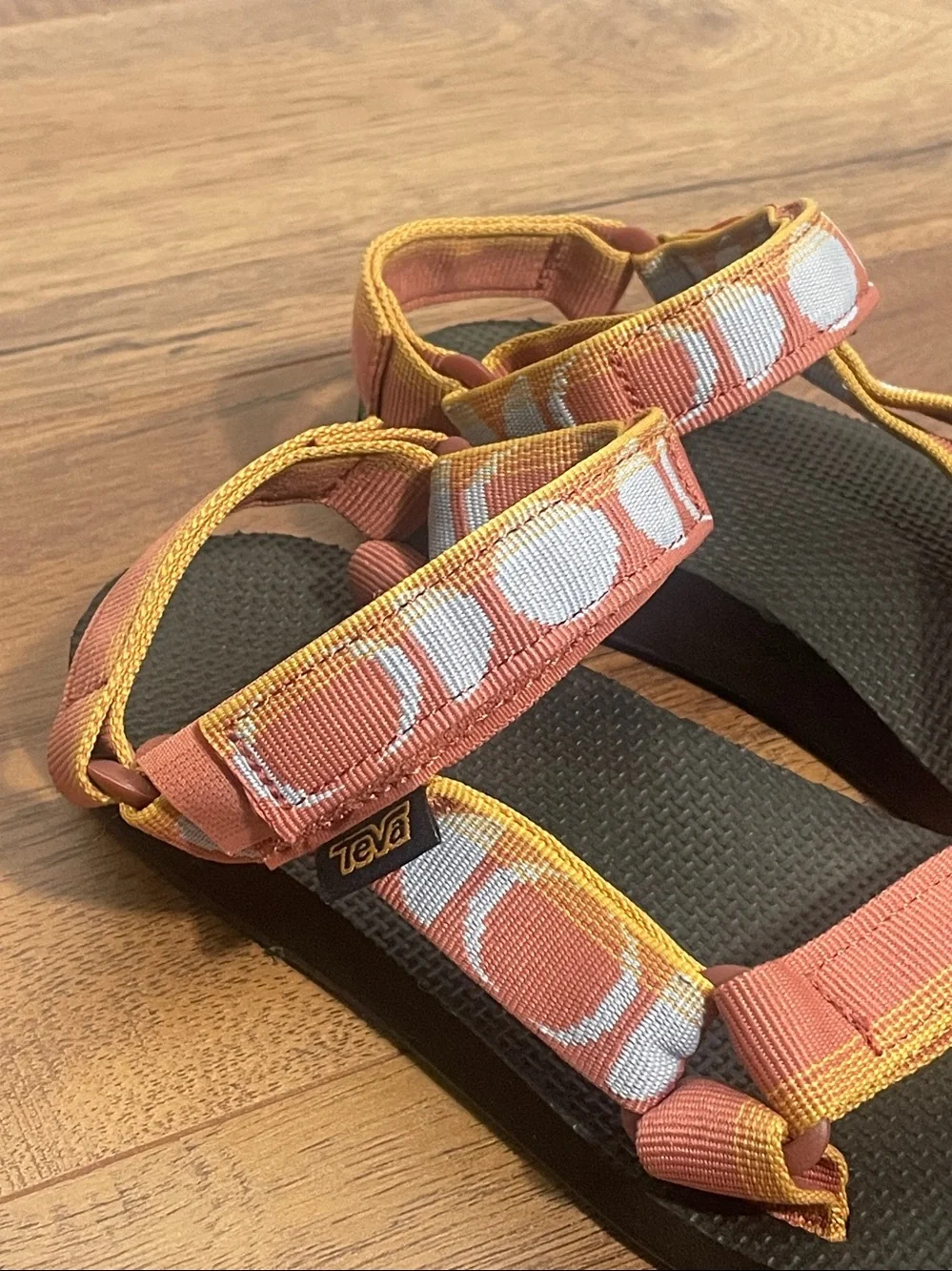 Teva Sandals Kids Size 5